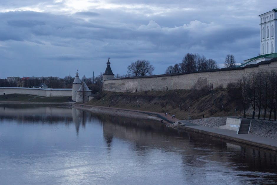 Ростов Великий &mdash; кремль на берегу озера Неро